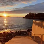 Sea Loft With A Huge Bed Apartamento Icod De Los Vinos