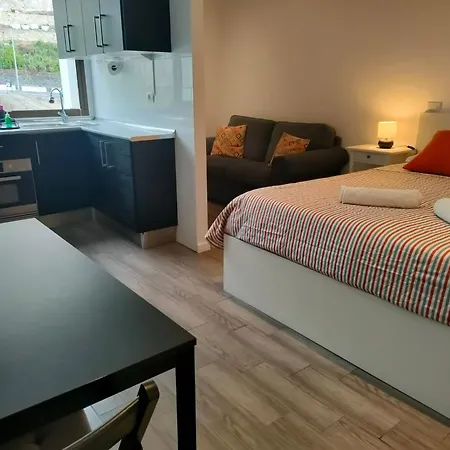 Sea Loft With A Huge Bed Apartament *