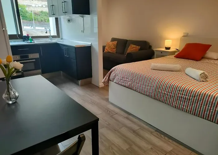Sea Loft With A Huge Bed Apartman *